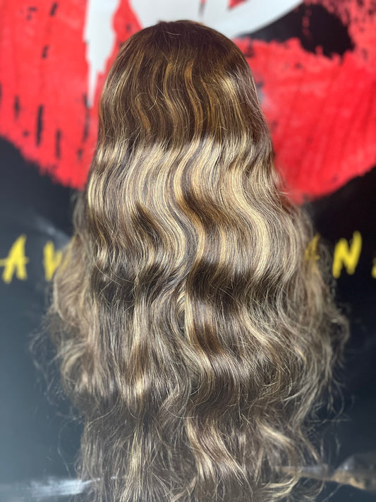 Highlight Honey Blonde 28" Body Wave 13x4 Frontal Lace Wig